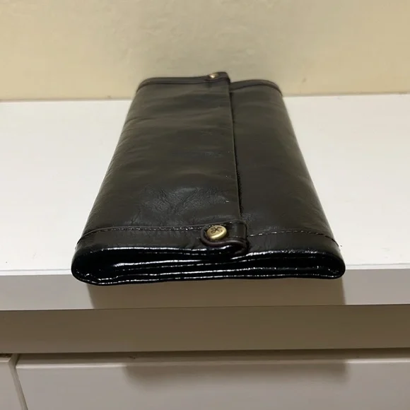 Hobo Black Leather Tri-Fold Wallet - Picture 7 of 10